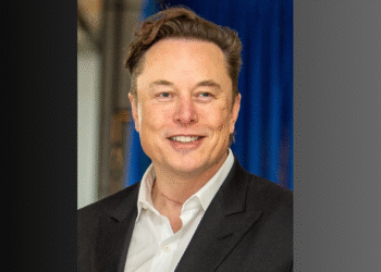 SpaceX de Elon Musk pode investir US$ 2 bilhões na xAI, sua startup de inteligência artificial