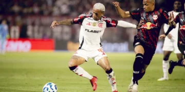 Rodada movimentada do Brasileirão tem liderança mantida, virada do Palmeiras e vitória decisiva do Flamengo 1 Rodada movimentada do Brasileirão tem liderança mantida, virada do Palmeiras e vitória decisiva do Flamengo