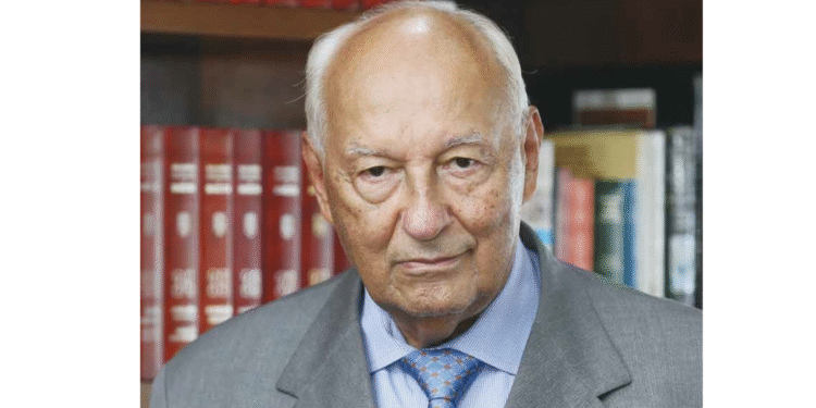 Ives Gandra Martins: “Nunca ataquei ministros, mas defendo minhas ideias” Ives Gandra Martins em entrevista a jornalista Kelly Couto