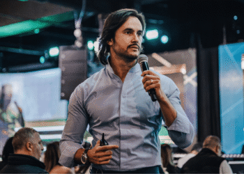 Pyero Tavolazzi organiza evento inédito nos EUA reunindo empresários e investidores brasileiros milionários e bilionários