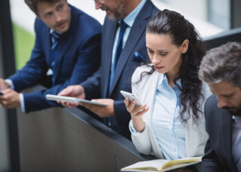 Como a tecnologia, o mercado e a tradição estão redesenhando o ensino do Direito no Brasil