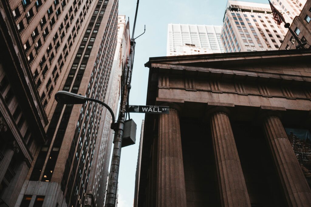 Semana decisiva nos mercados: Fed, tarifas, empregos e Big Techs no radar global - Veja o calendário calendario semana eventos mercado financeiro global