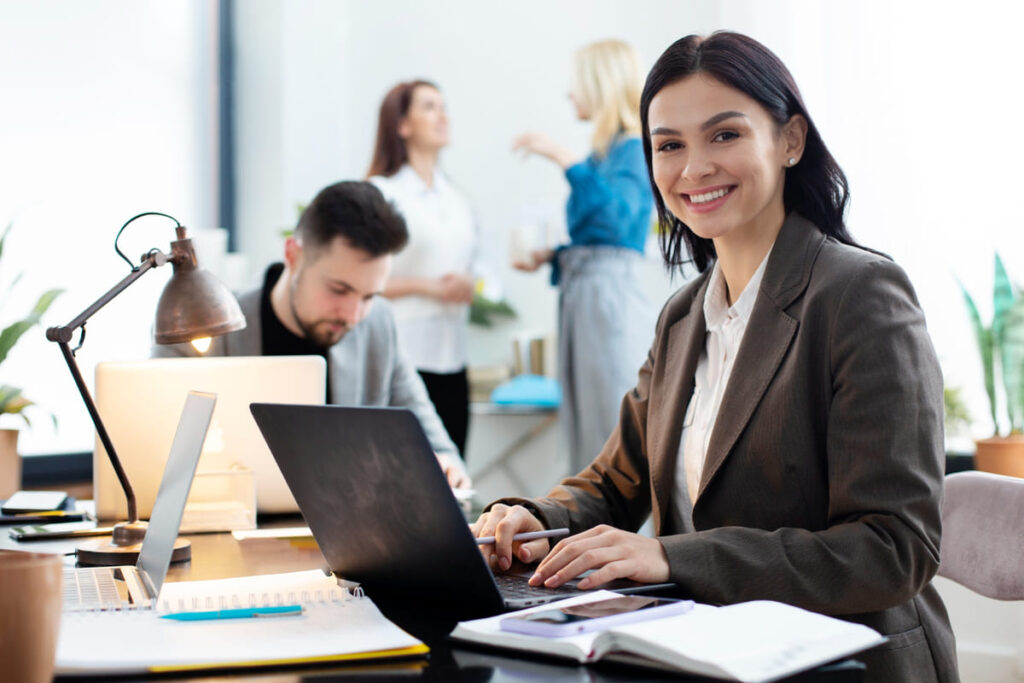 Brasileiro empreendedor: os desafios de migrar de MEI para ME empreendedor 1 1