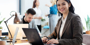 Brasileiro empreendedor: os desafios de migrar de MEI para ME