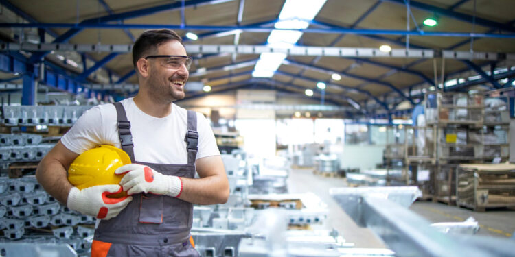 Alta nas importações de aço processado pressiona indústria brasileira 14 Foto: Rerodução/ Freepik