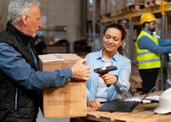 Conflito entre Irã e Israel afeta logística e exportações em Santa Catarina