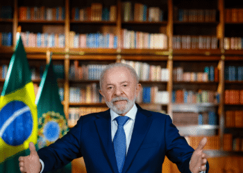 Lula reage com firmeza a Trump: “Nenhum gringo vai dar ordens a este presidente”