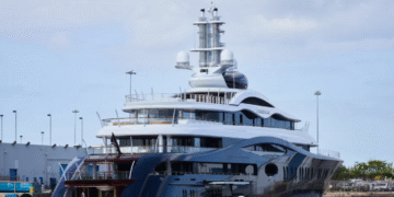 Suposto Iate multimilionário avaliado em US$ 300 milhões de Mark Zuckerberg gera revolta nas redes