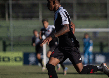 Vasco Está Eliminado da Sul-Americana Após Goleada e Vaias: Fim Melancólico para a Principal Meta da Temporada 13 Vasco Está Eliminado da Sul-Americana Após Goleada e Vaias: Fim Melancólico para a Principal Meta da Temporada