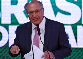 Alckmin diz que tarifaço de Trump já afeta 3,3% das exportações brasileiras e garante: “Vai passar”