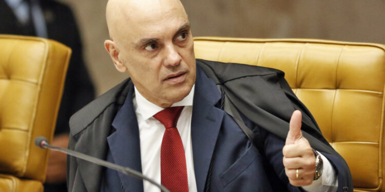 Em entrevista à Reuters, Moraes diz confiar em reversão das sanções impostas por Trump contra ele 14 Brasília (DF), O ministro Alexandre de Moraes durante sessão do STF. Foto: Bruno Peres/Agência Brasil