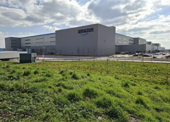 Amazon investe mais de R$ 55 bilhões no Brasil na última década