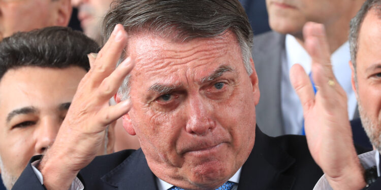 Ex-presidente Jair Bolsonaro durante declaração à imprensa após virar Réu no STF. Foto: Lula Marques/Agência Brasil