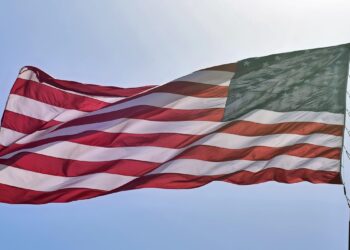 EUA apostam em impulsionar educação em Inteligência Artificial para estudantes do jardim de infância ao ensino médio