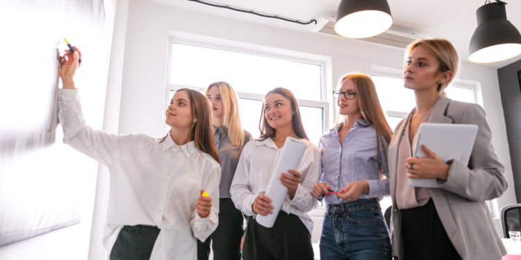 Liderança feminina avança no setor de franquias no Brasil em 2025 16 Foto: Reprodução/ Freepik