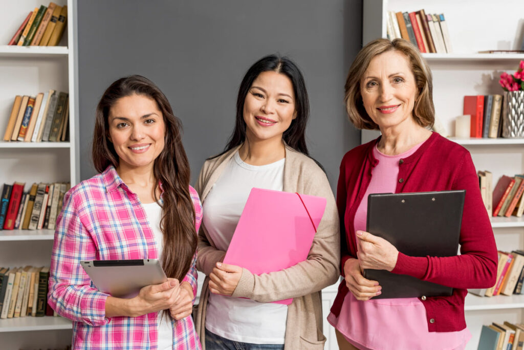 Liderança feminina na educação: a presença que transforma escolas e comunidades Lideranca feminina educacao 1 1