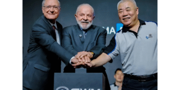 Lula inaugura fábrica da GWM em SP e diz que Brasil está “aberto para negócios”