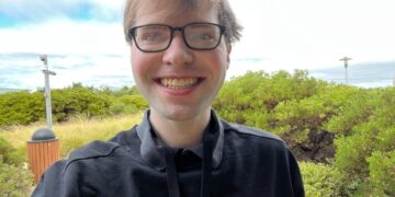 Quem é o jovem pesquisador de Inteligência Artificial contratado pela Meta por R$ 1,3 bilhão