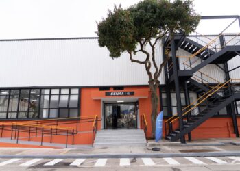 Escola técnica no ABC Paulista inaugura espaço modernizado para formação no setor automotivo