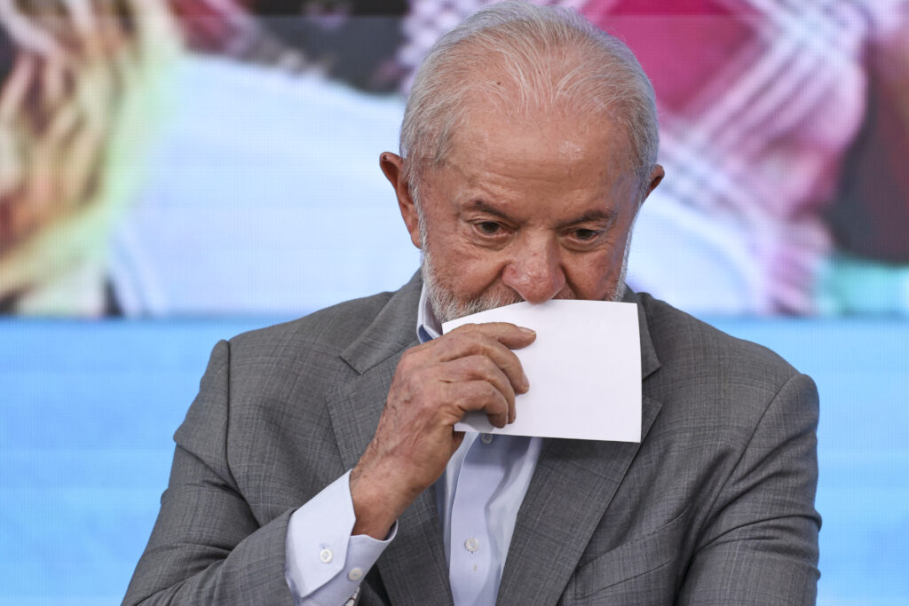 Lula critica Trump e afirma que não irá se humilhar para negociar tarifas Tarifa Trump Lula diz que nao vai se humilhar