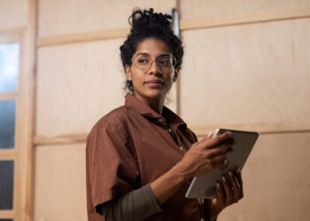 Mulheres negras ainda enfrentam obstáculos para avançar em cargos de liderança