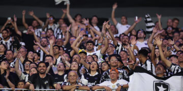 Brasileirão: Rodada de Goleadas, Viradas e Polêmicas no Sábado de Futebol