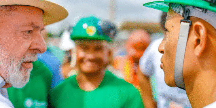 Presidente da República, Luiz Inácio Lula da Silva, durante visita às obras do Parque da Cidade, espaço que sediará a programação da COP30, no Parque da Cidade. Foto: Ricardo Stuckert/PR