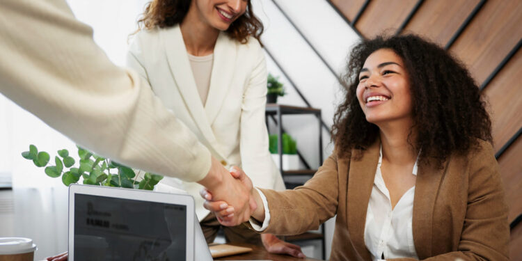 Dia do Cliente: 4 dicas para aproveitar as ofertas sem comprometer as finanças pessoais 16 Foto: Reprodução/ Freepik