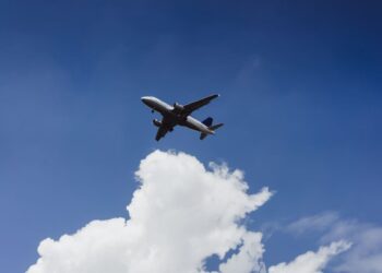 Revista Capital Econômico: O valor da informação certa, na hora certa! 35 Movimentação aérea cresce 14% em maio e turismo impulsiona economia no Rio de Janeiro