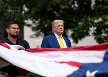Trump recomenda retirada de licenças de emissoras que o criticam