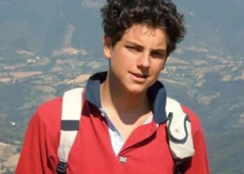 “Influenciador de Deus” Carlo Acutis é canonizado e se torna o primeiro santo da geração do milênio