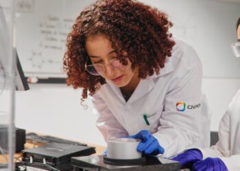 Ilum Escola de Ciência abre inscrições para bacharelado em Ciência e Tecnologia