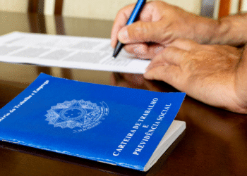 Desemprego no Brasil cai para 5,6% e atinge menor nível da série histórica