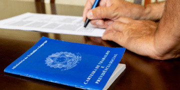 Desemprego no Brasil cai para 5,6% e atinge menor nível da série histórica 1 Desemprego no Brasil cai para 5,6% e atinge menor nível da série histórica