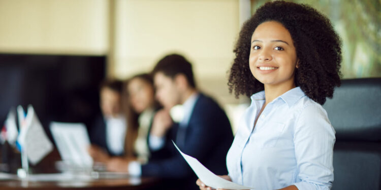 Flexibilidade e benefícios personalizados superam salário como prioridade de profissionais no Brasil 16 Foto: Reprodução/ Freepik