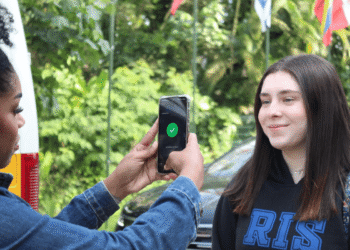 Escolas do Rio de Janeiro ampliam uso de tecnologia para reforçar segurança