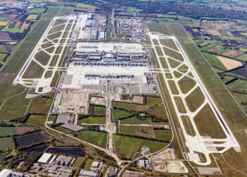 Aeroporto de Munique fecha por sete horas após série de avistamentos de drones