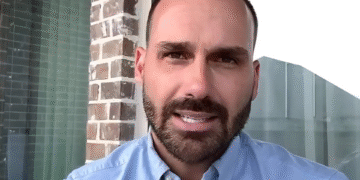 Eduardo Bolsonaro comenta encontro entre Lula e Donald Trump na Malásia e repercute fala de Trump sobre Bolsonaro 16 Eduardo Bolsonaro comenta encontro entre Lula e Donald Trump na Malásia e repercute fala de Trump sobre Bolsonaro