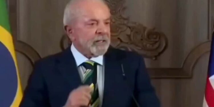 Lula afirma, em coletiva, que tarifaço dos EUA não está relacionado a caso Bolsonaro e destaca diálogo institucional com o presidente Donald Trump 14 Reprodução