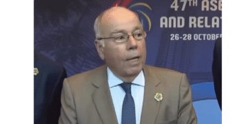 Trump elogia trajetória política de Lula e afirma “amar o Brasil”, diz chanceler Mauro Vieira, que classifica reunião como “muito positiva” 15 Trump elogia trajetória política de Lula e afirma “amar o Brasil”, diz chanceler Mauro Vieira, que classifica reunião como “muito positiva”