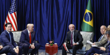Trump destaca relação bilateral e afirma que é “uma grande honra” estar com o presidente do Brasil 15 Trump destaca relação bilateral e afirma que é “uma grande honra” estar com o presidente do Brasil
