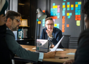 Inteligência Artificial impulsiona estratégias comerciais no último trimestre