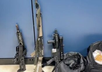 Governo do Estado realiza maior operação policial da história do Rio e apreende quase 100 fuzis em um único dia