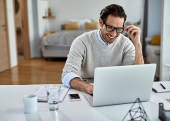 Grandes empresas anunciam mais de mil vagas e programas de carreira em todo o Brasil