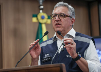 Brasil investiga 48 casos de intoxicação por metanol, informa Ministério da Saúde