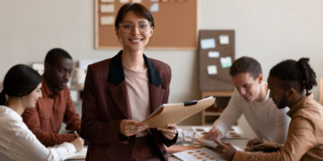 Micro e pequenas empresas lideram geração de empregos formais em setembro