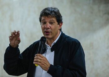 Haddad denuncia uso de fundos em Delaware por facções para lavar dinheiro e importar armas dos EUA