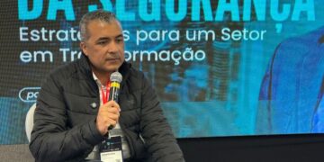 Novo marco regulatório redefine o setor de segurança privada no Brasil 18 Novo marco regulatório redefine o setor de segurança privada no Brasil