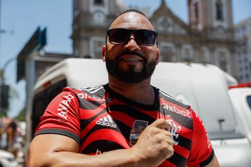 Multidão toma o Centro do Rio para celebrar o título do Flamengo 20 Multidão toma o Centro do Rio para celebrar o título do Flamengo flamengo torcedor