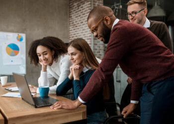 Revista Capital Econômico: O valor da informação certa, na hora certa! 38 Rio de Janeiro tem pior resultado em geração de empregos formais desde 2022